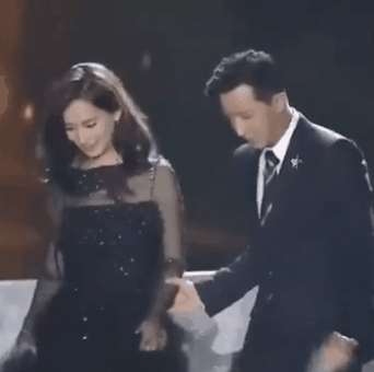 黑人问号球星求婚 柠檬表示:好大的钻戒啊!