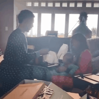 黑人问号球星求婚 柠檬表示:好大的钻戒啊!